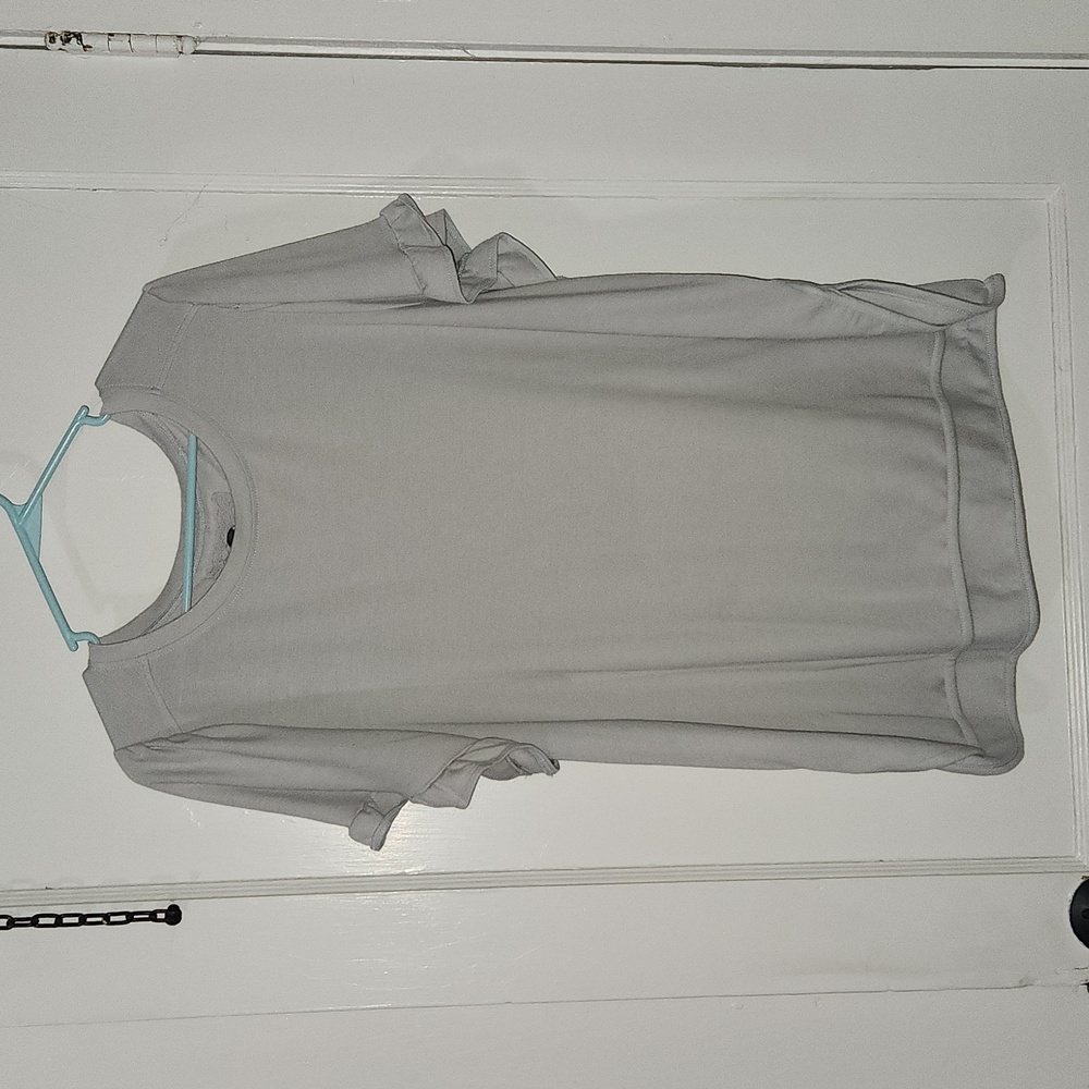 Ruffle sleeve top 2x